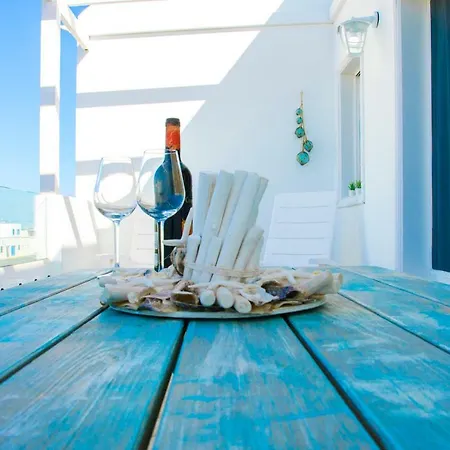 Casa Ada 2 カレタ・デ・ファマラ